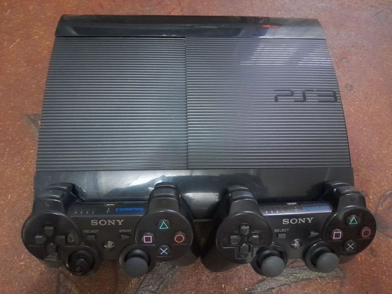 PS3 Super slim 250gb PS3 Super slim 250gb