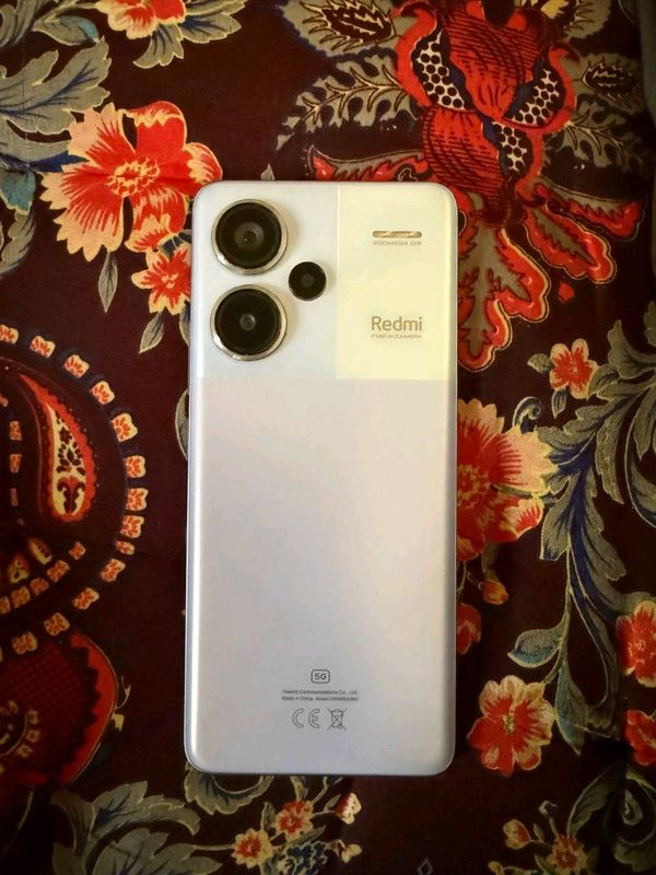 Redmi 13 + proʻ Redmi 13 + proʻ