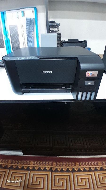 Epson L3210 sotiladi 3/1 rangli Epson L3210 sotiladi 3/1 rangli