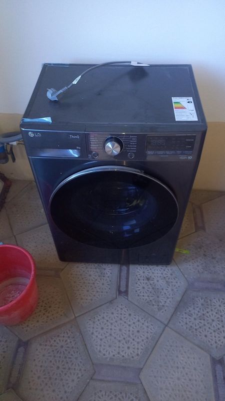 LG avtamat kir yuvish moshimasi