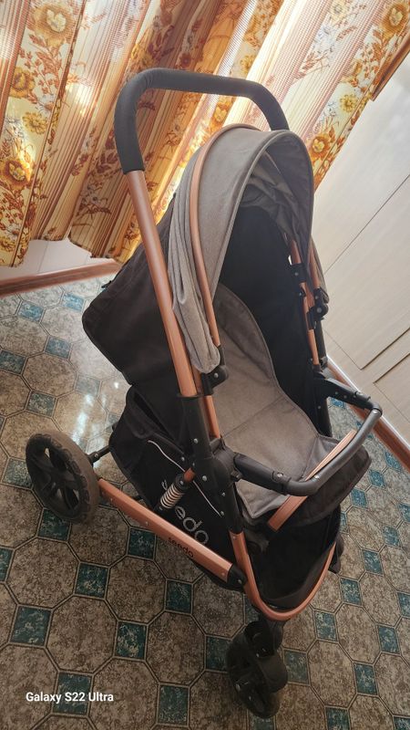 Продаётся коляска Seedo Продаётся коляска Seedo
