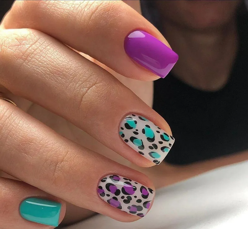 Услуги мастера маникюра Услуги мастера маникюра