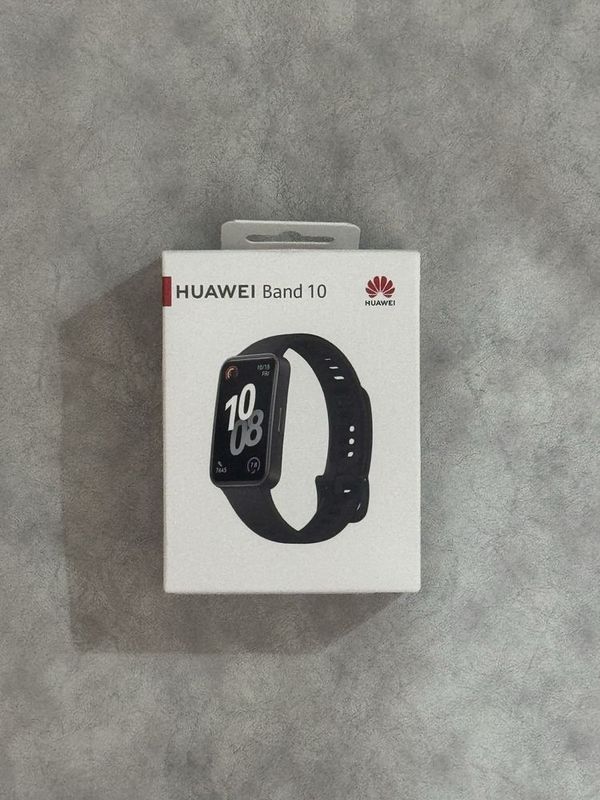 Продам фитнес браслет Huawei band 10 Black Продам фитнес браслет Huawei band 10 Black