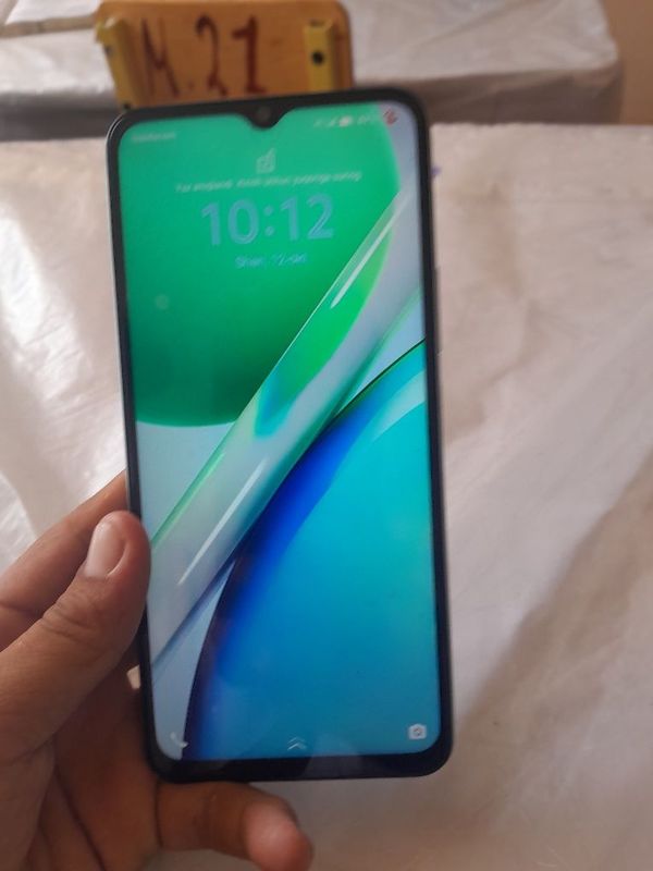 Vivo y 18. 128.6+6