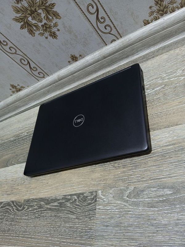 Dell i7-8650U 8/256gb IT boyicha o'qidiganlar uchun va talabalar uchun