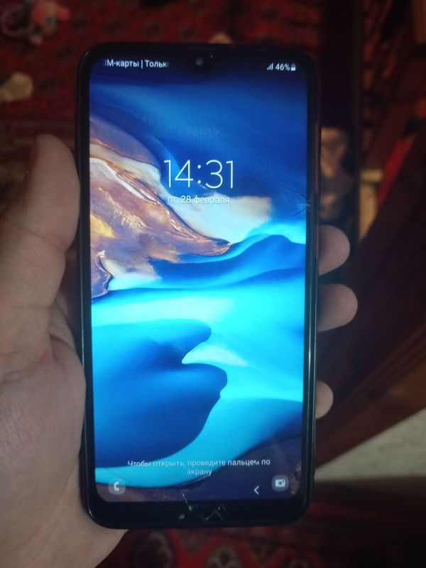 Samsung a10 ishlab duribdi