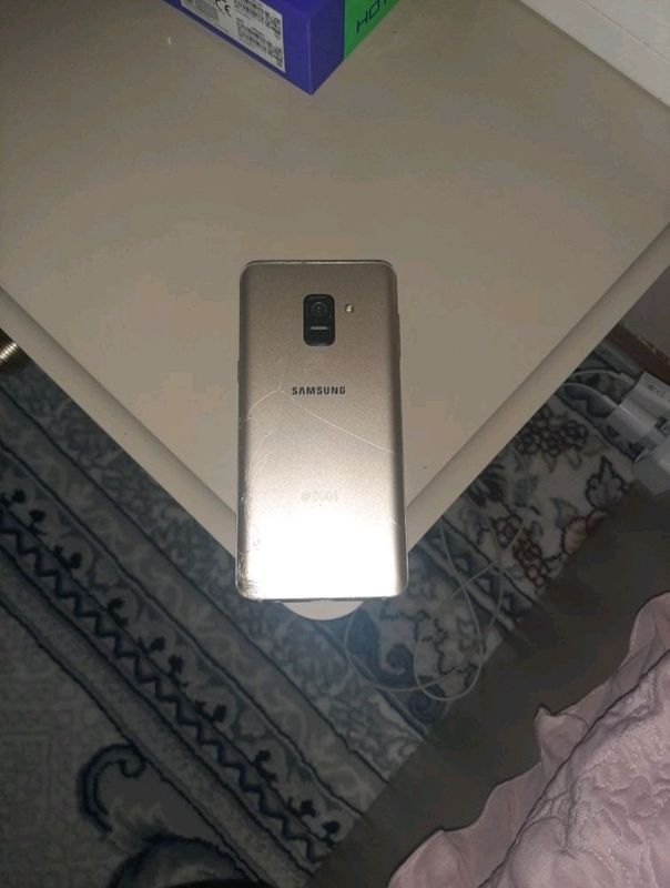 Samsung A8 32GB Samsung A8 32GB