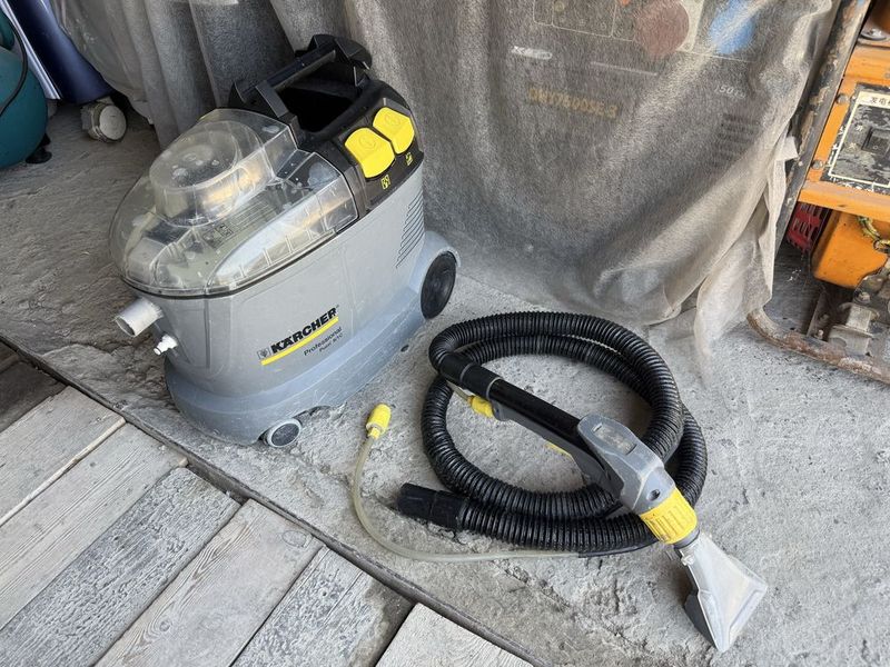 * Karcher PUZZI 8.1 профессиональный моющий пылесос для химчистки ориг * Karcher PUZZI 8.1 профессиональный моющий пылесос для химчистки ориг