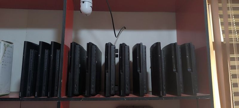 Playstation 3 sotiladi optom Playstation 3 sotiladi optom