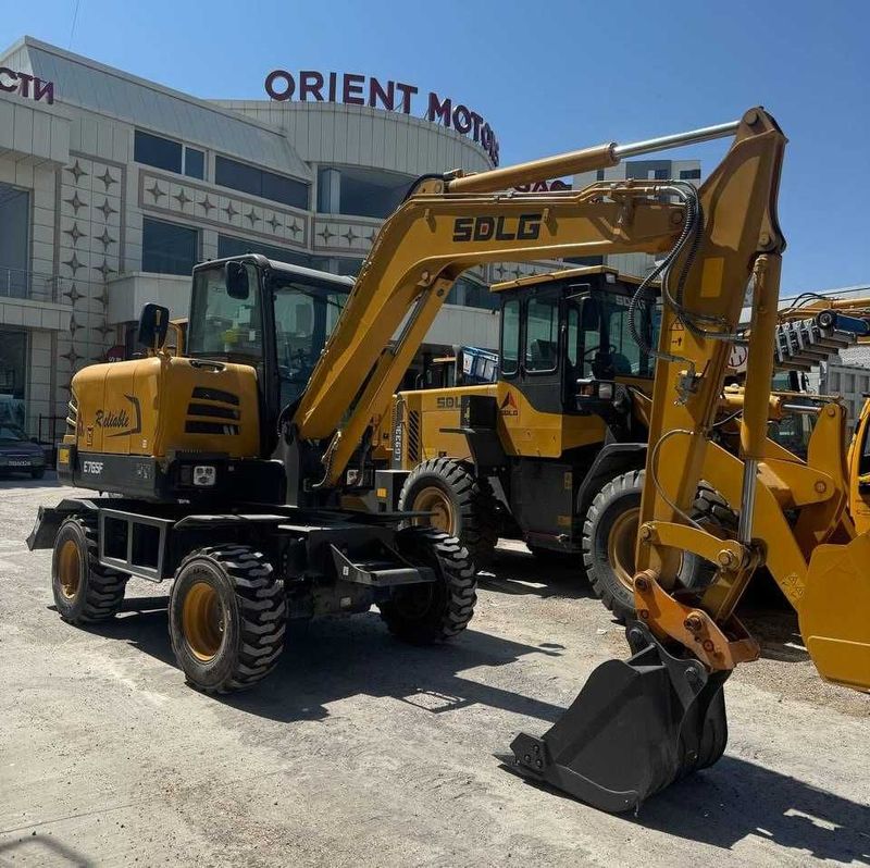 Колесный экскаватор SDLG E765F 0,21 куб.м Колесный экскаватор SDLG E765F 0,21 куб.м