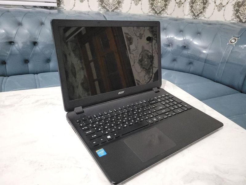 Notebook Acer 512 talik