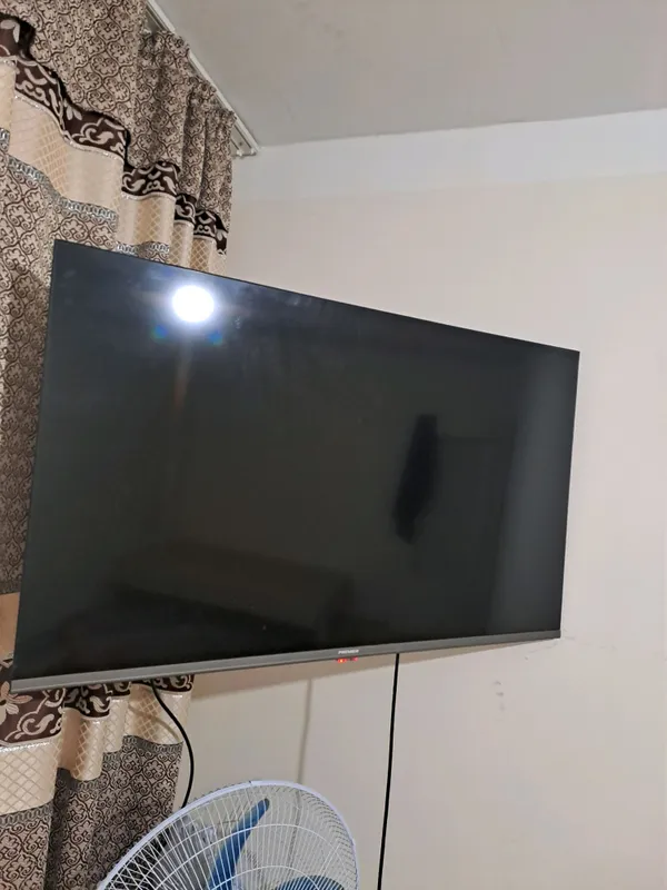 Televizor sotiladi Televizor sotiladi