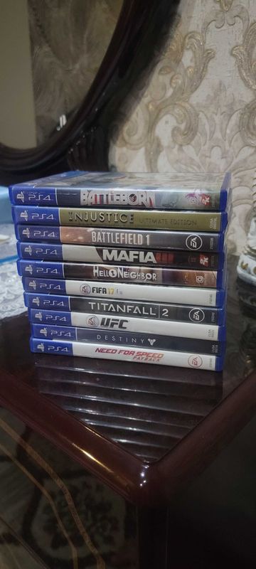 Playstation 4 disklari 10 ta Playstation 4 disklari 10 ta