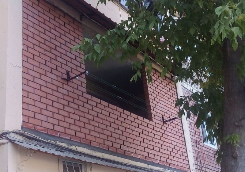 Balkonga g'isht teramiz. Kladka balkon Balkonga g'isht teramiz. Kladka balkon