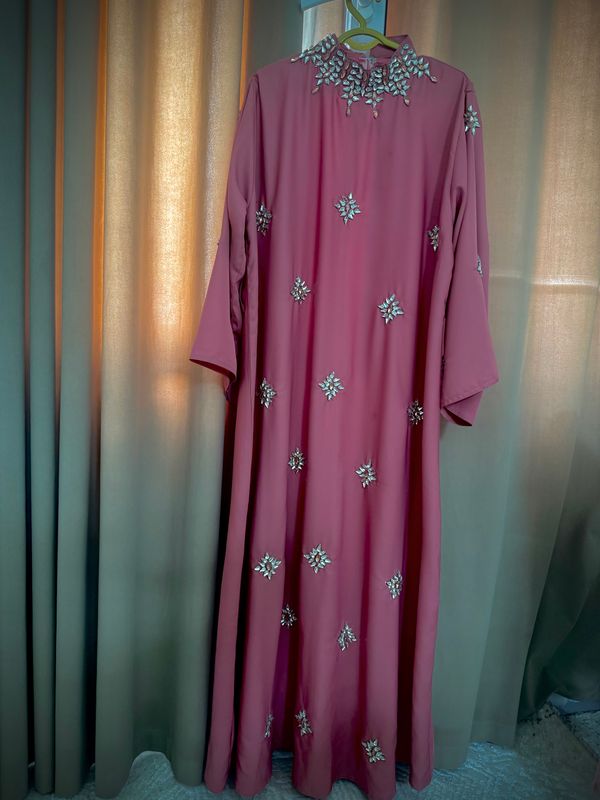 Vecherniy abaya koʻylak Vecherniy abaya koʻylak