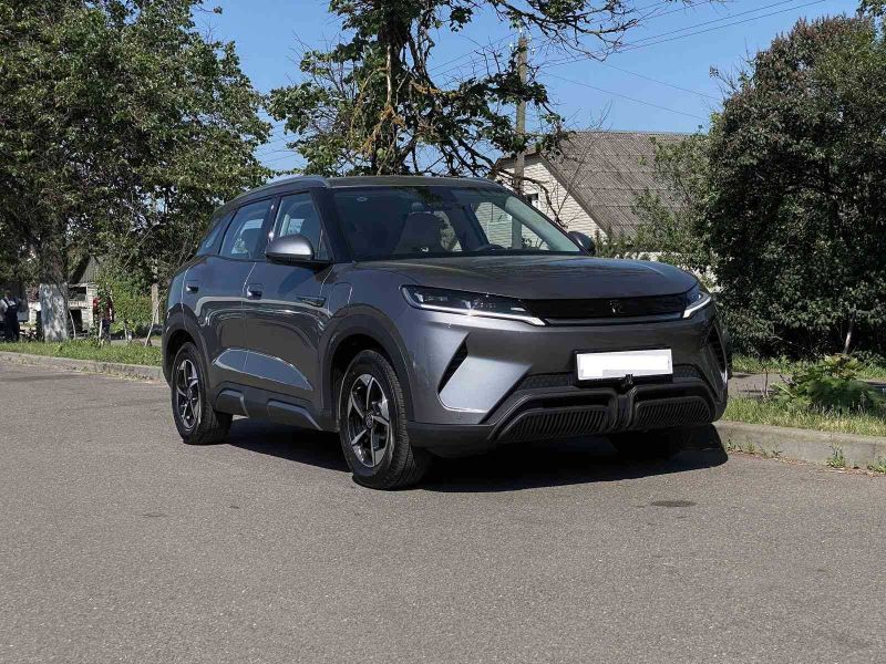 BYD Yuan Up новая, мокрый асфальт, 2 позиция, своя, полигон есть. 2025 BYD Yuan Up новая, мокрый асфальт, 2 позиция, своя, полигон есть. 2025