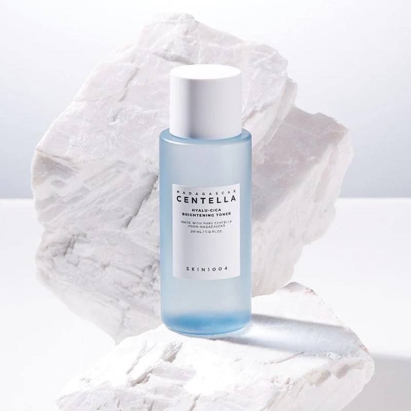 Тоник SKIN1004 Madagascar Centella Hyalu-Cica Brightening Toner Тоник SKIN1004 Madagascar Centella Hyalu-Cica Brightening Toner