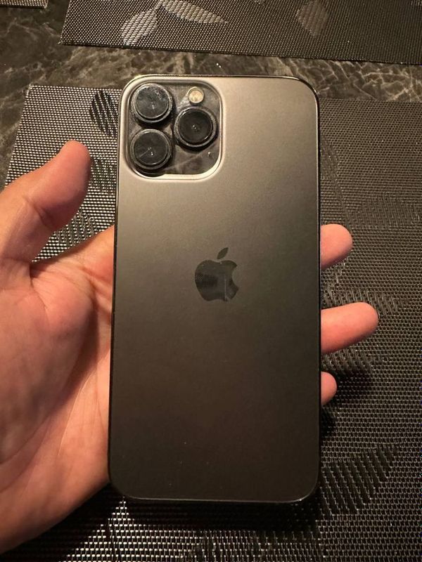 iphone 13promax karopkasi bor uz imeidan otkan