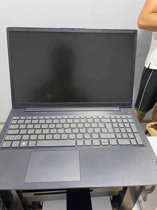 Lenovo Ideapad 15 Lenovo Ideapad 15