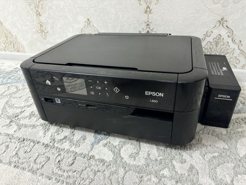 Продам цветной принтер Epson L850