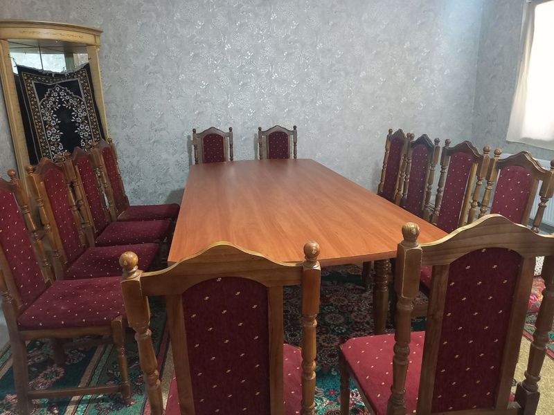 Sto'l stul kamplekt holati yaxshi Sto'l stul kamplekt holati yaxshi