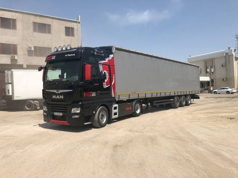 Man TGX 500 Red Lion