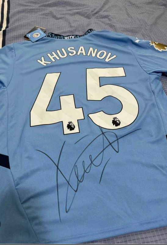Abduqodir Husanov footbolkasi Abduqodir Husanov footbolkasi