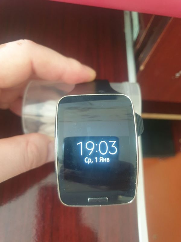 Samsung Gear, блутиз+ сим карту можно использовать Samsung Gear, блутиз+ сим карту можно использовать