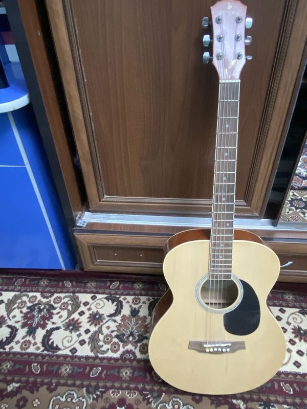 Gitara 6strunalik holati ideal aybi 6chi strunasi yoq Gitara 6strunalik holati ideal aybi 6chi strunasi yoq
