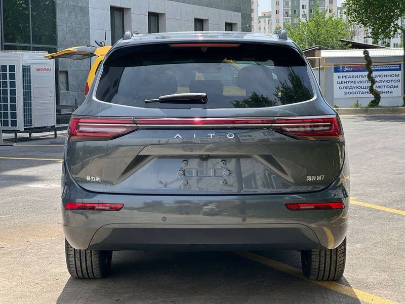 Aito M7 Awd full dop
