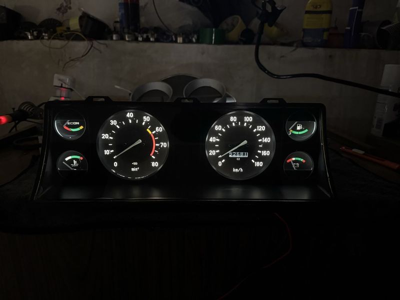 Tablo vaz 2107 sotiladi. Продается приборная панель ВАЗ 2107