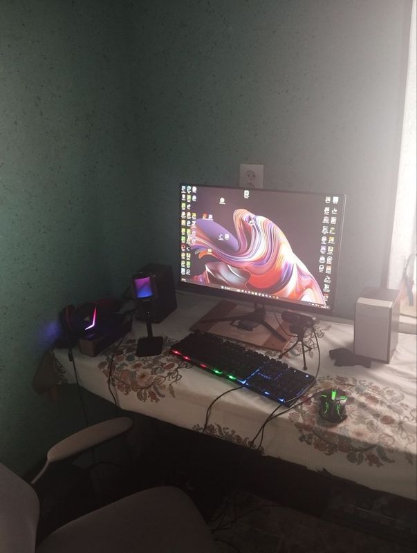 Tayyor strim kompyuteri moshniy