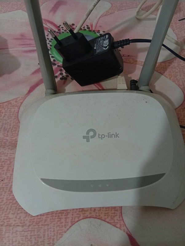 Продам роутер tp link