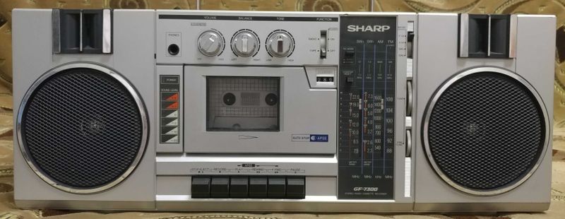 Sharp GF - 7300 (tape recorder)