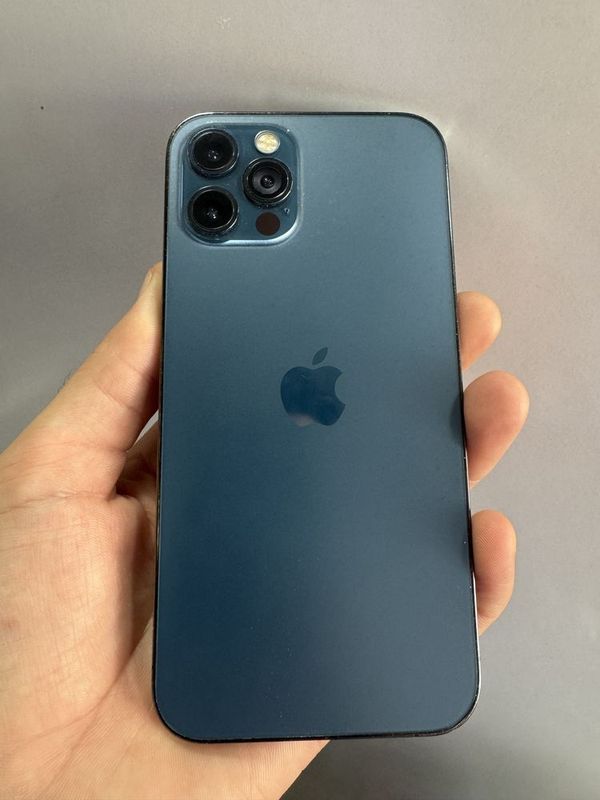 Iphone 12 pro sotiladi srochna Iphone 12 pro sotiladi srochna