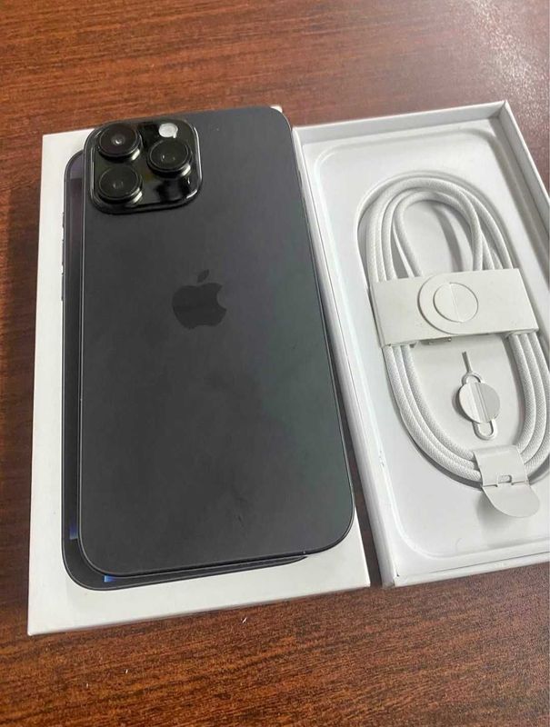 iPhone 16 Pro Max 512Gb srochna sotiladi