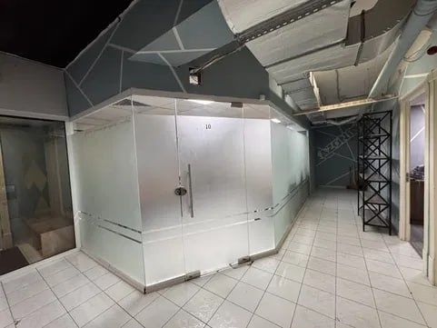 Учтепа ор гурман бургер35м³Цоколь 3кабинета в доль дороги Юр адреса