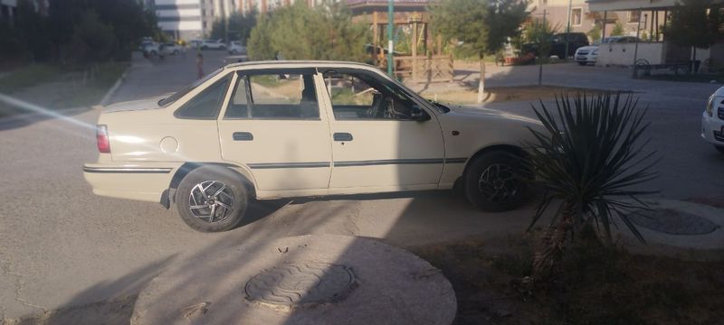 Nexia 1 sotiladi Nexia 1 sotiladi