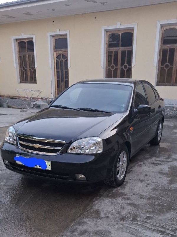 Lacetti 1.8 2011 sotiladi SROCHNO Lacetti 1.8 2011 sotiladi SROCHNO