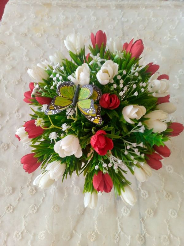 Suniy gul lola podarichniy Suniy gul lola podarichniy