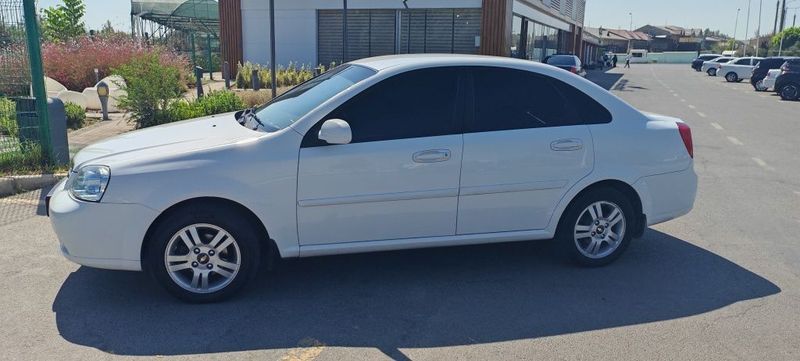 Lacetti optra sotiladi Laseti