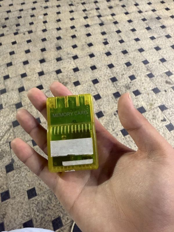 Memory card ideal holatida Memory card ideal holatida
