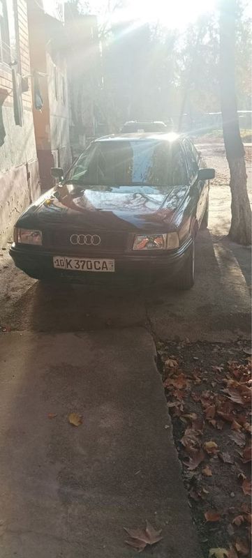 Audi 80 B4 1988. Audi 80 B4 1988.