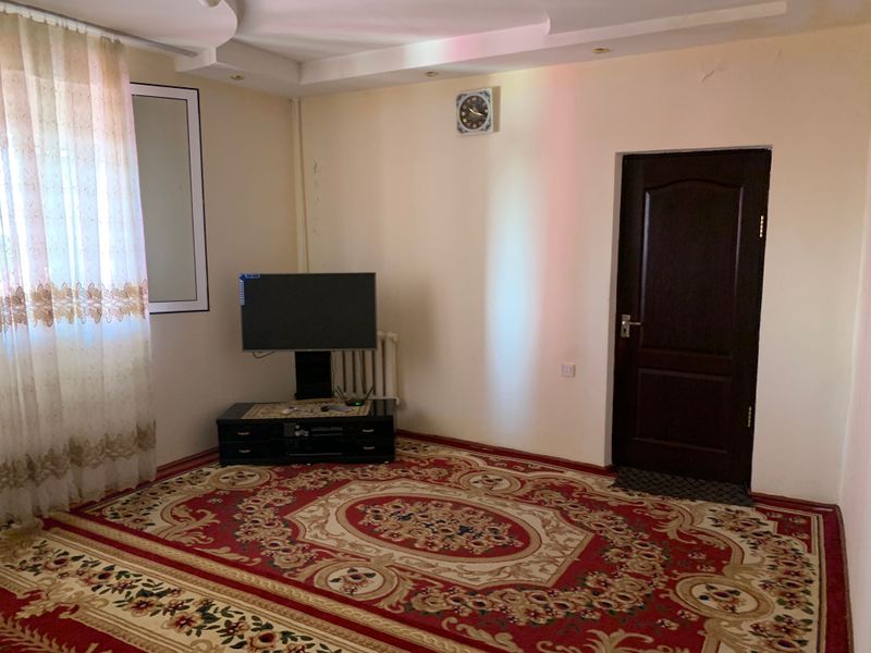 Chilonzor 19 kvartal aygen chorahasida 49m² li 2 xonali uy sotiladi Chilonzor 19 kvartal aygen chorahasida 49m² li 2 xonali uy sotiladi