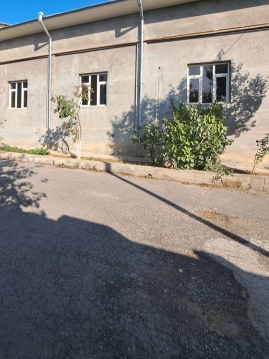 Nazarbek 3.15 sotik 10 xona 2 etaj srochna sotiladi Nazarbek 3.15 sotik 10 xona 2 etaj srochna sotiladi