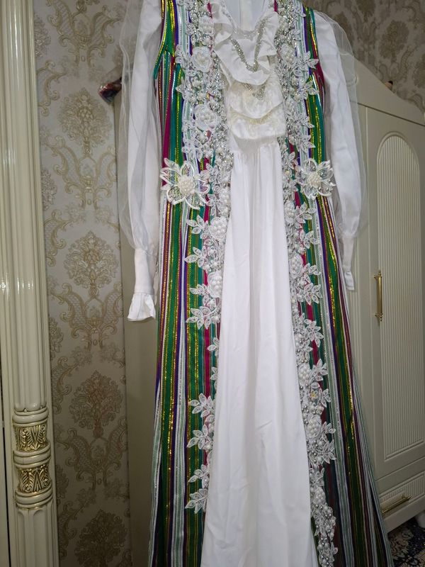 kelinka kiyim