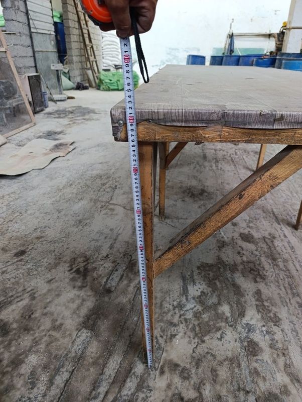 Стол ясалган. ДСП. Рзмер 2.75×92×82 2та. 3.5×92×82 2та. Стол ясалган. ДСП. Рзмер 2.75×92×82 2та. 3.5×92×82 2та.