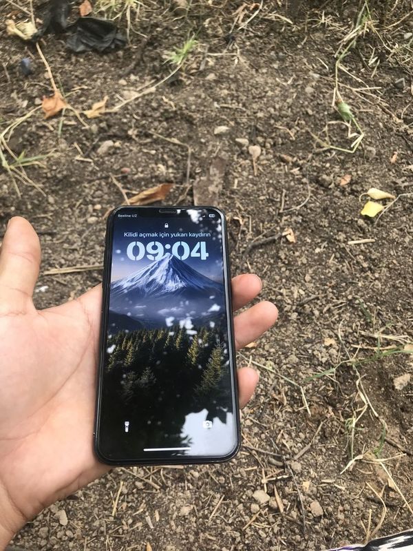 Iphone XS joyi 64 yomkst 85 Iphone XS joyi 64 yomkst 85