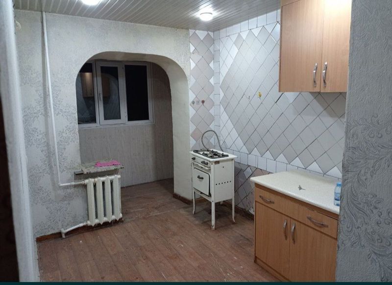 Продаю квартиру в кирпичном доме 1комнатную балкон 1/3 Продаю квартиру в кирпичном доме 1комнатную балкон 1/3
