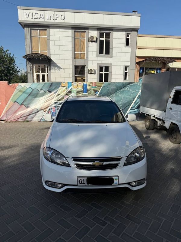 Сотилади Lacetti Gentra 2021 бензин 3 позиция Сотилади Lacetti Gentra 2021 бензин 3 позиция